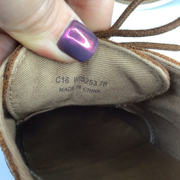 Cole Haan Original Grand Wingtip Sneaker in Woodbury Leather Size 7. - Picture 8 of 9